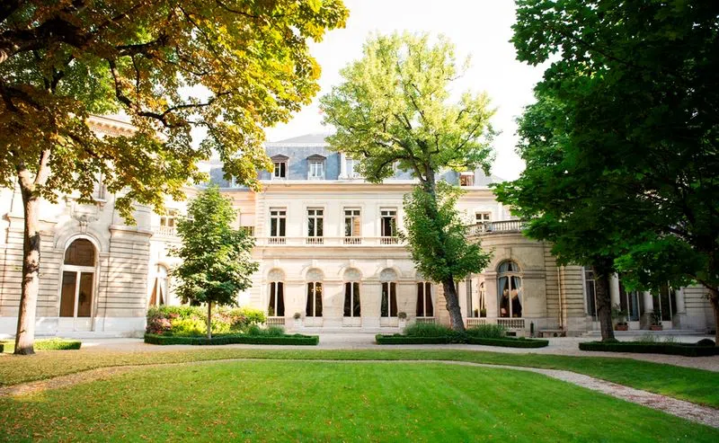 l'Hôtel particulier du 8 ème - Photo 1