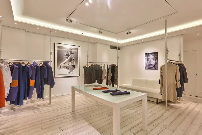 Showroom Angel - Photo 6