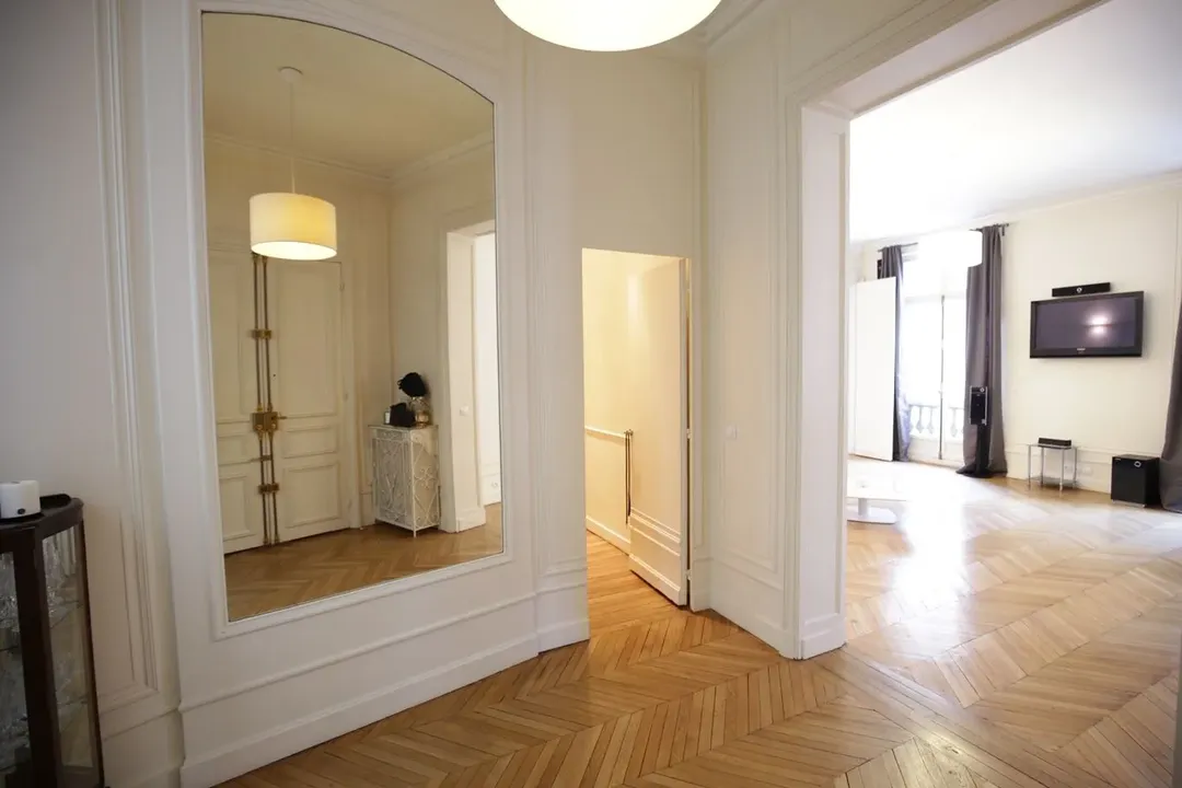 Showroom BS - Photo 4