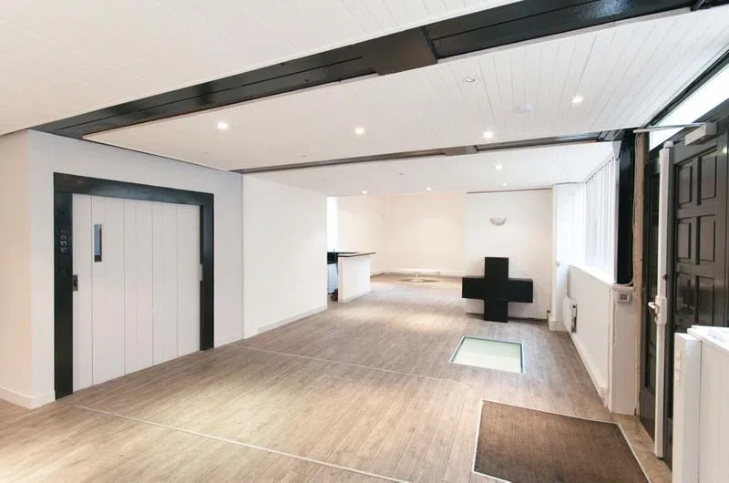 Showroom Co - Photo 2