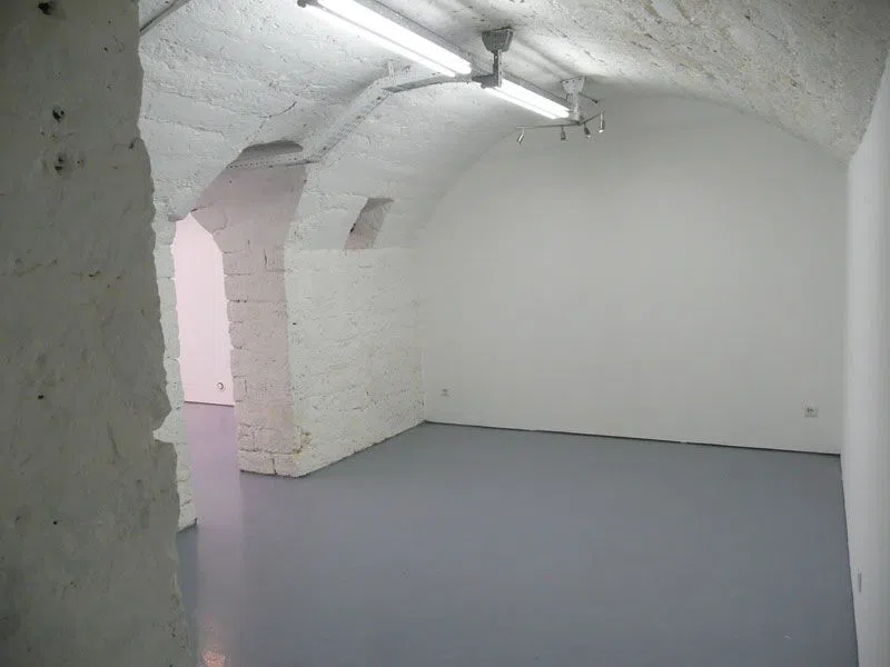 Showroom Commines - Photo 8