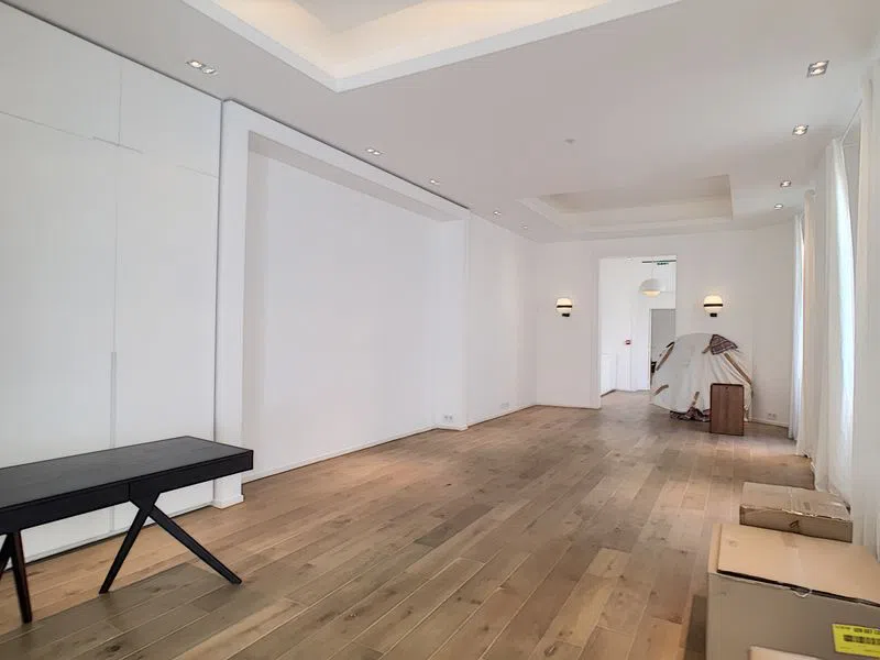 Showroom Eden - Photo 2