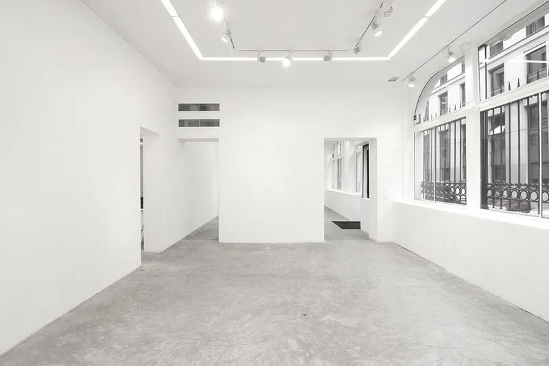 Showroom F - Photo 3