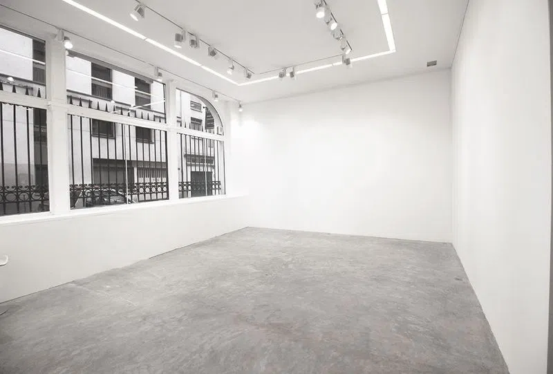Showroom F - Photo 4