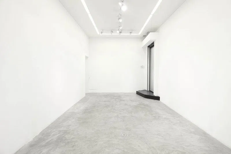 Showroom F - Photo 7