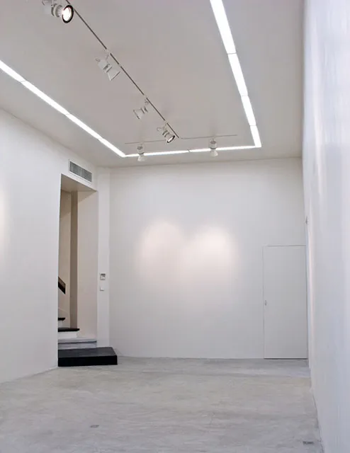 Showroom F - Photo 8