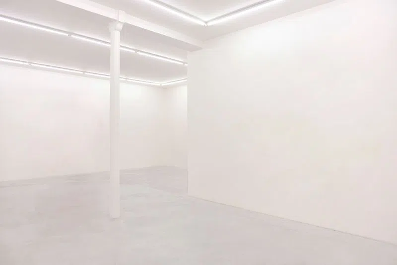 Showroom H - Photo 3