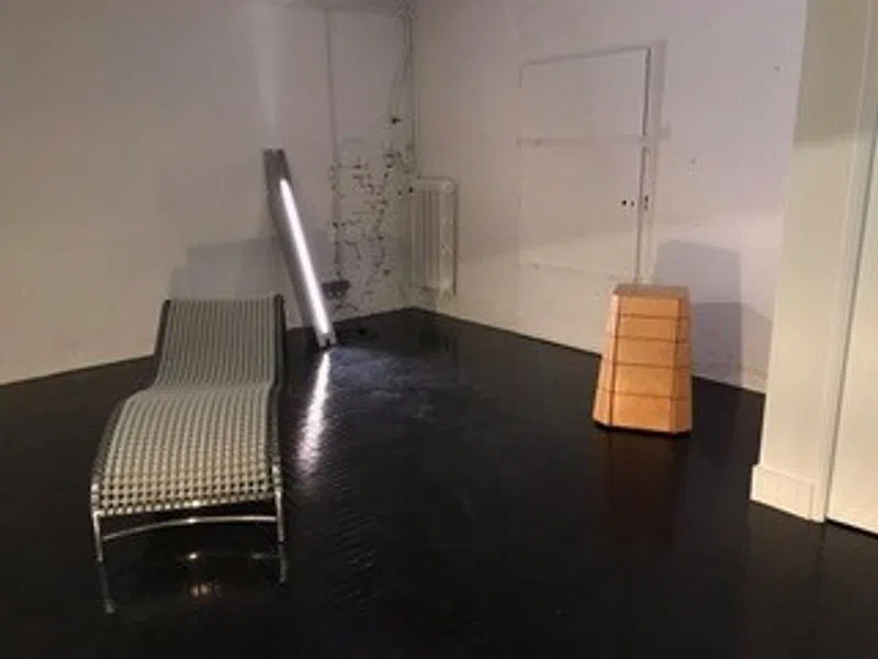 Showroom High - Photo 4
