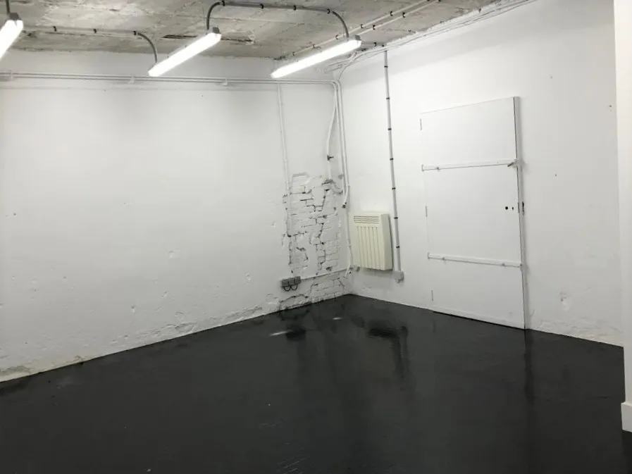 Showroom High - Photo 6