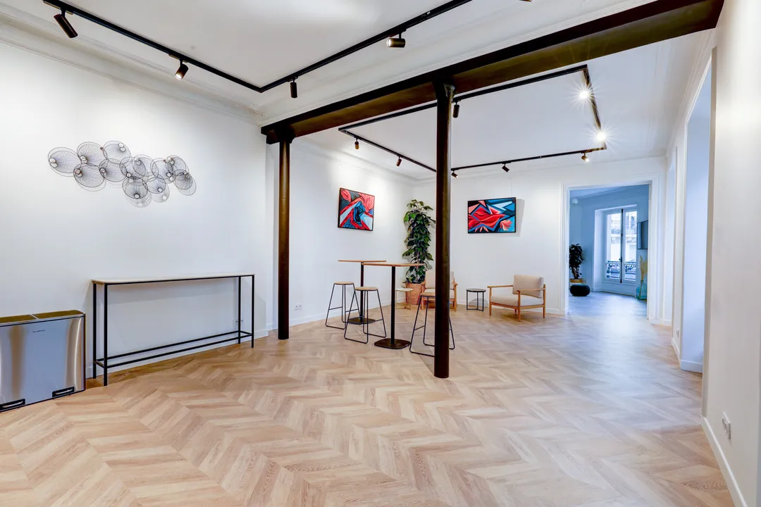 Showroom L2 - Photo 4