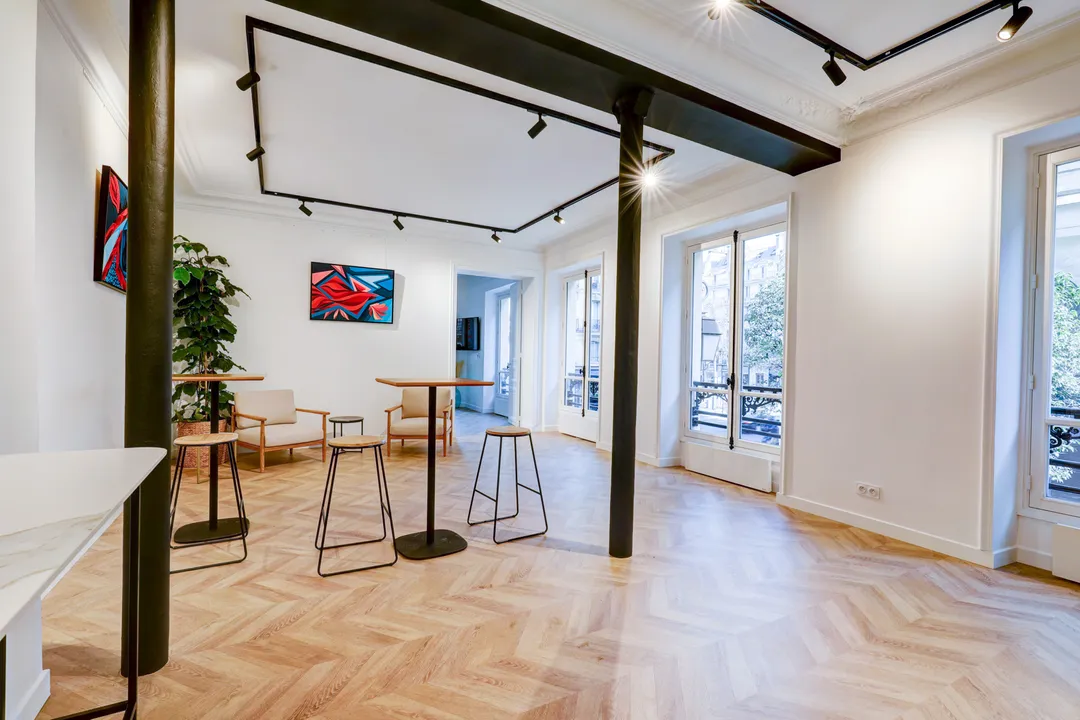 Showroom L2 - Photo 6