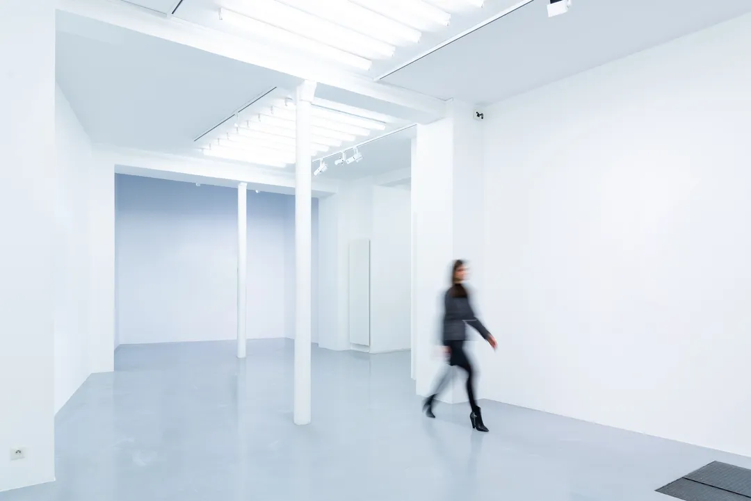 Showroom T - Photo 2
