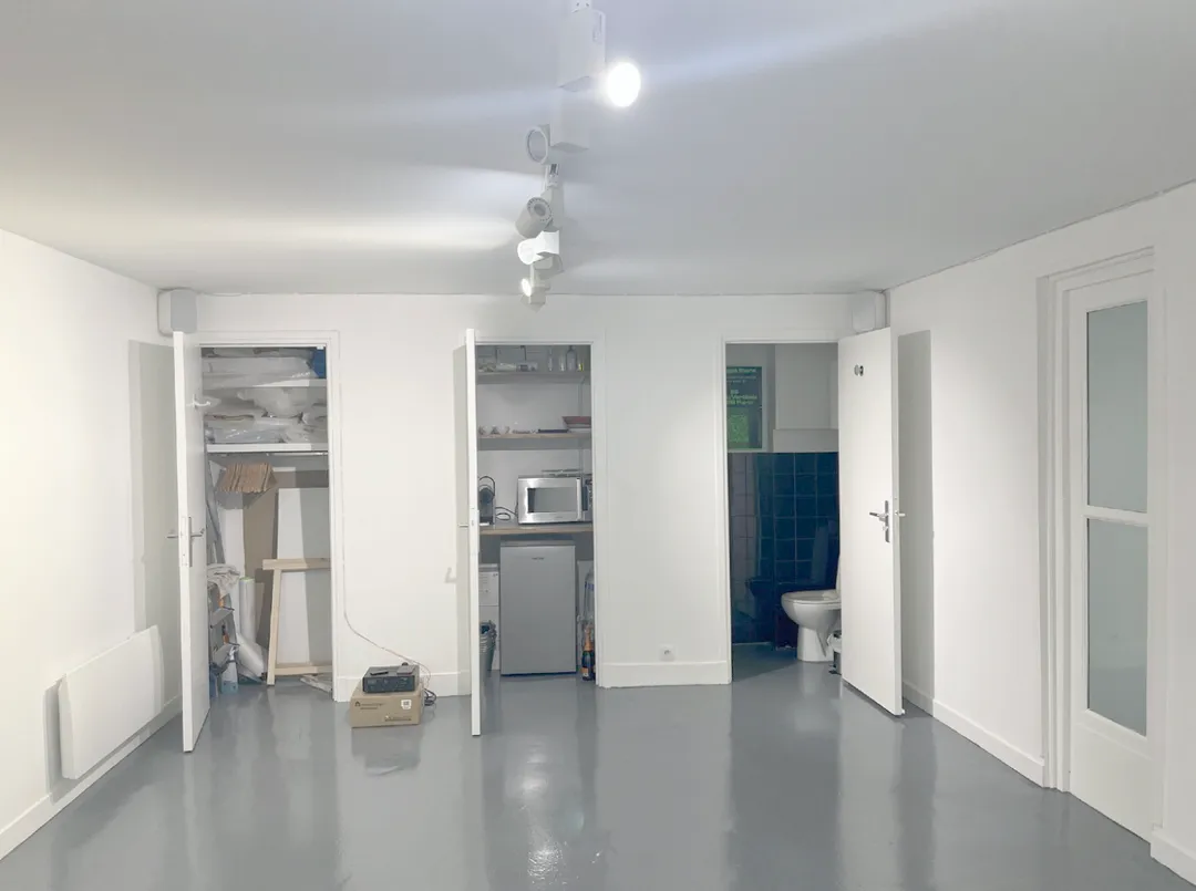 Showroom V - Photo 7